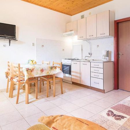 Awesome Apartment In Pula With Wifi Buitenkant foto