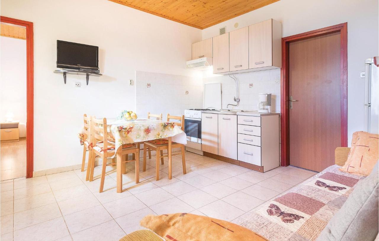 Awesome Apartment In Pula With Wifi Buitenkant foto