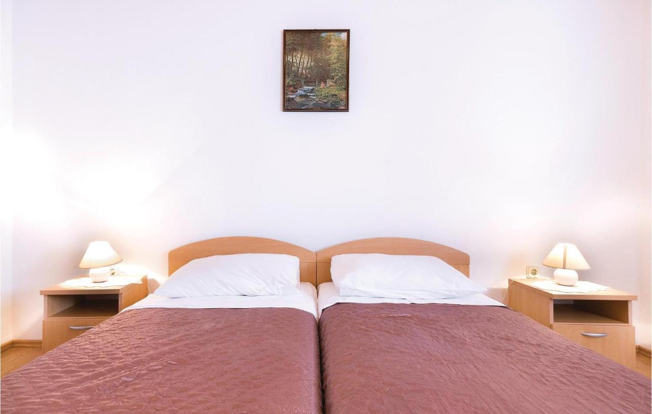 Awesome Apartment In Pula With Wifi Buitenkant foto