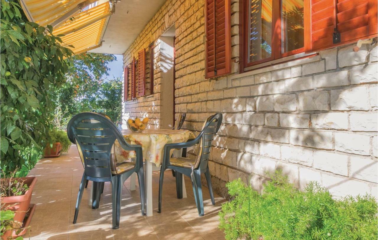 Awesome Apartment In Pula With Wifi Buitenkant foto